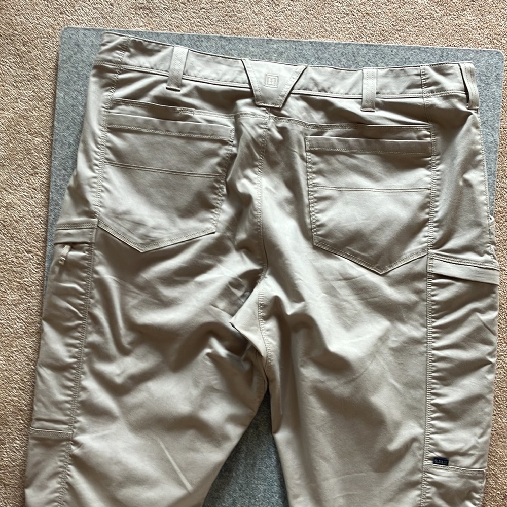 5.11 TACTICAL MEN’S APEX STRAIGHT FIT KHAKI COLOR - Picture 5 of 12